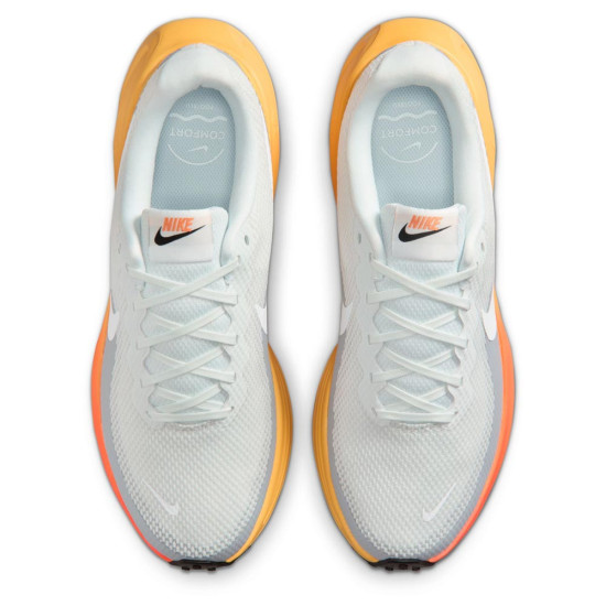 Nike Revolution 8